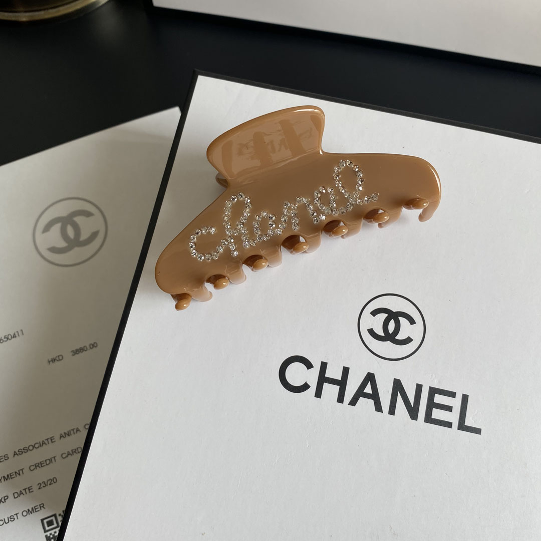 Chanel hairclip 105613