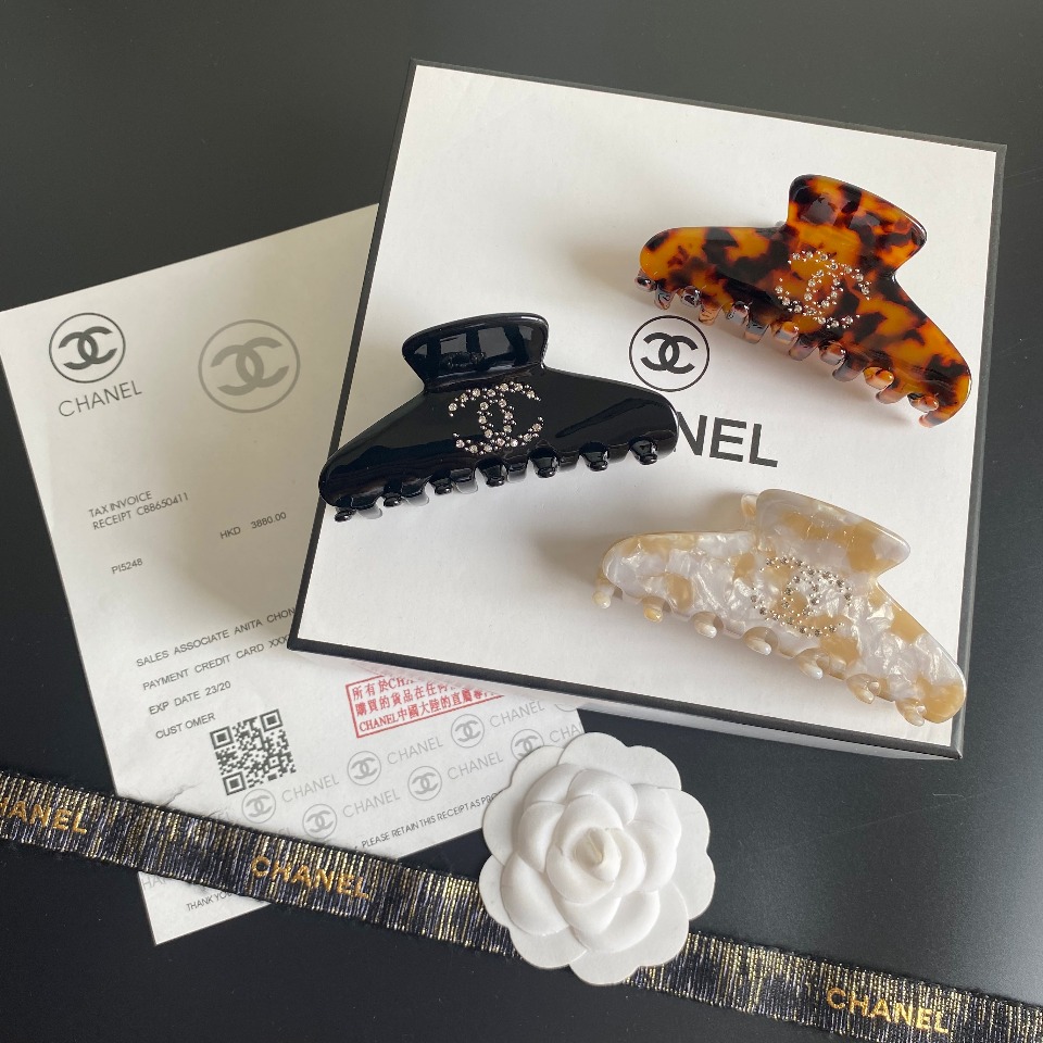 Chanel hairclip 105614