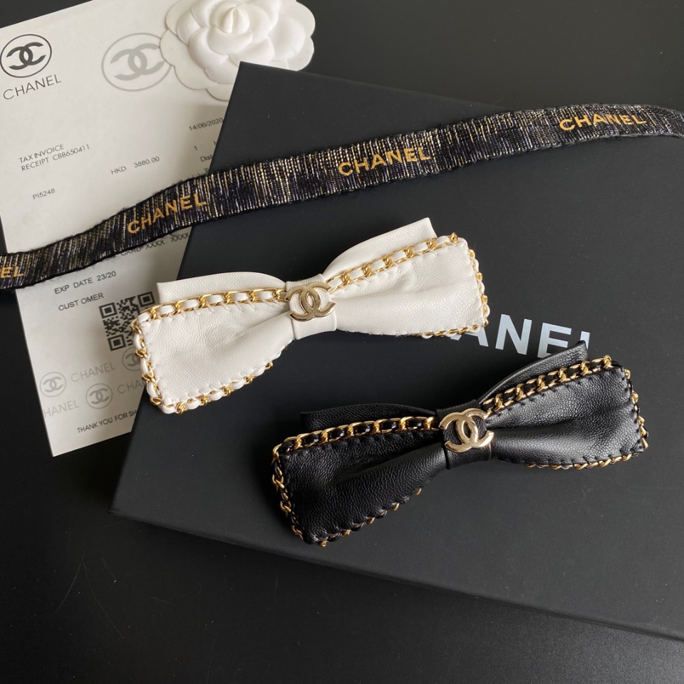 Chanel hairclip 105853