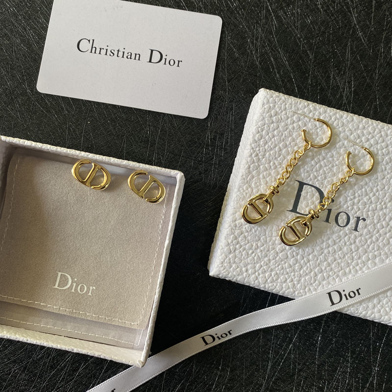 A017 Dior earring 104549