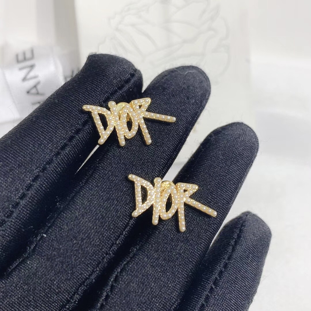 A498  Dior earring 104939