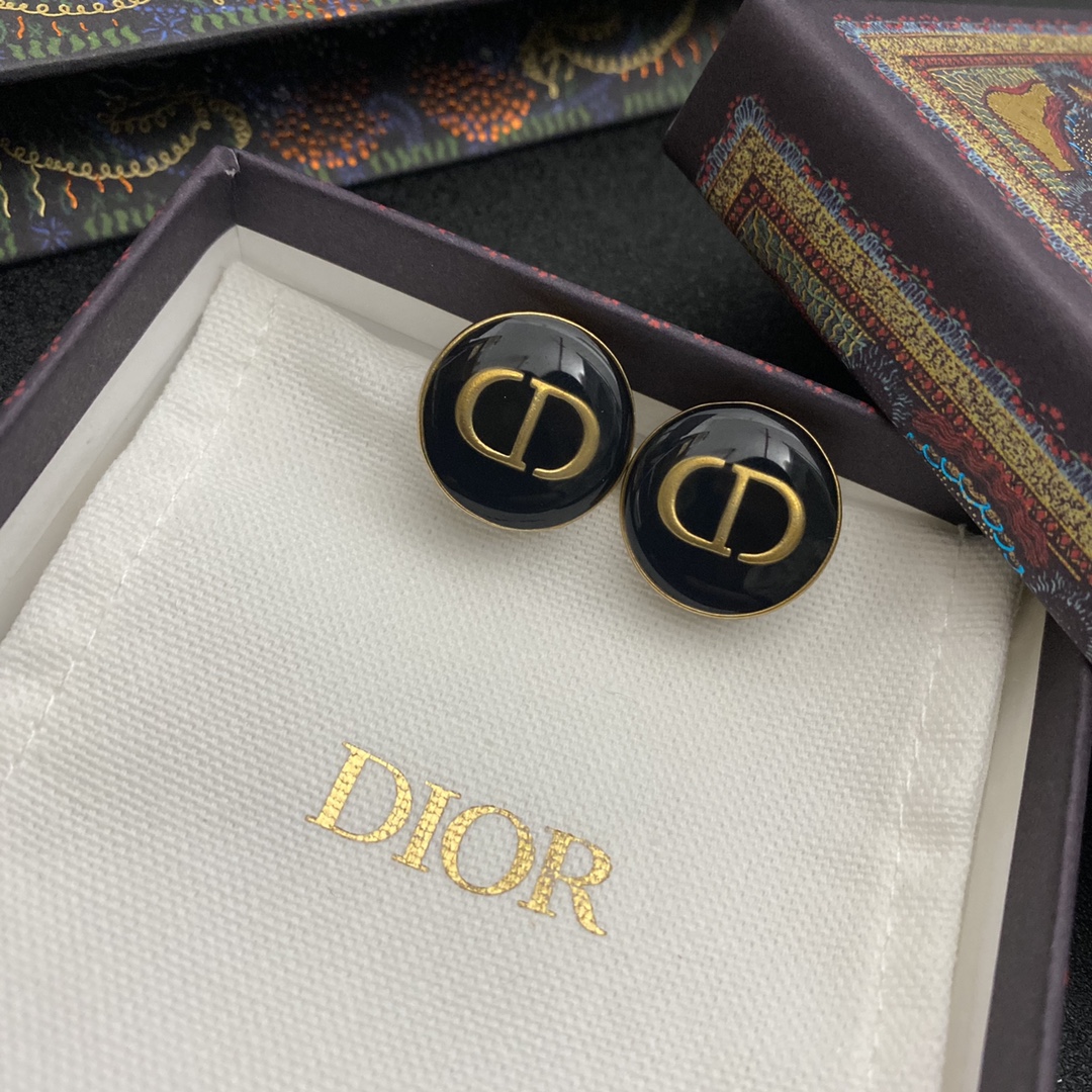 A411 Dior earring 104985