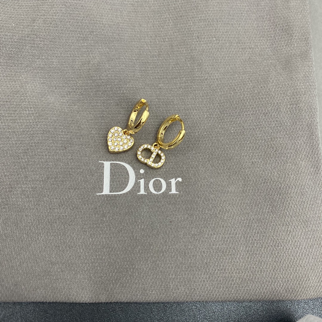 A631 Dior earring  107933