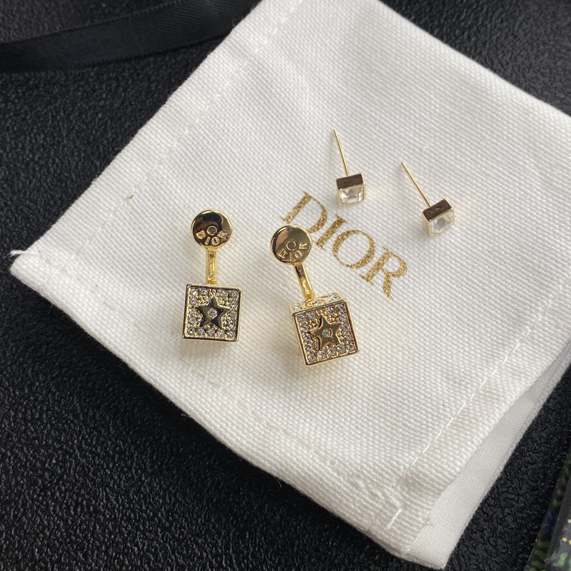 A212 Dior earring 105015