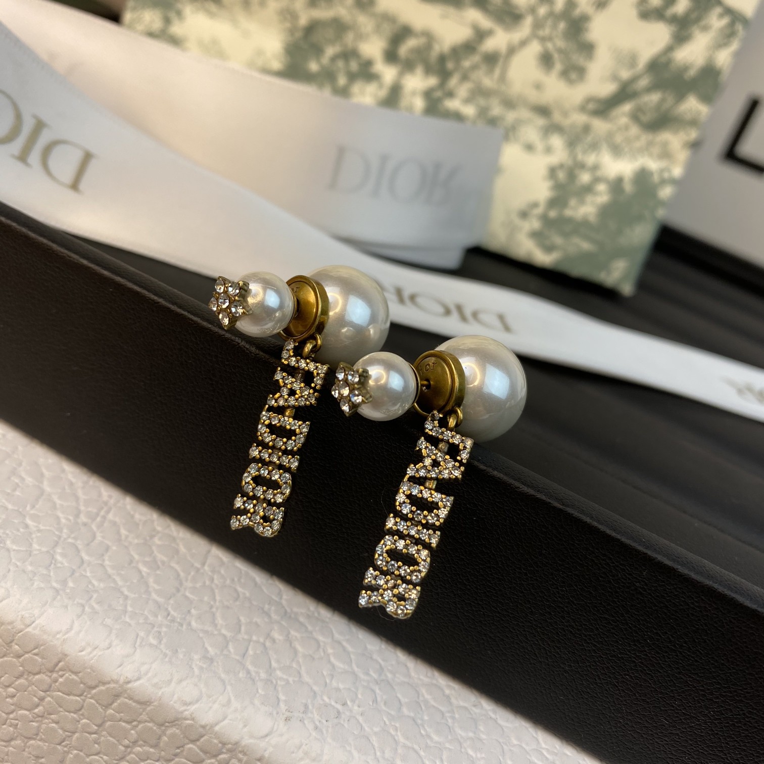 A276  Dior earring 106954