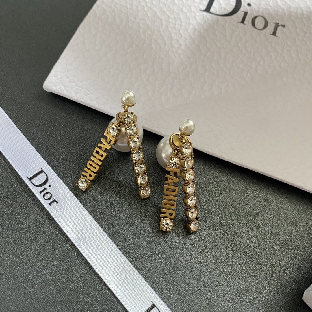 A302 Dior earring 107070