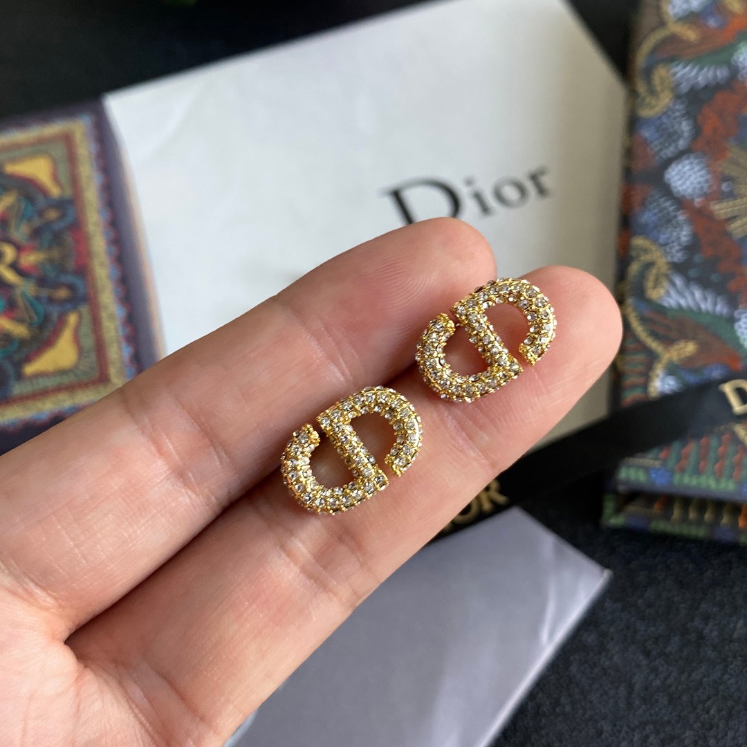 A643 Dior earring 107071