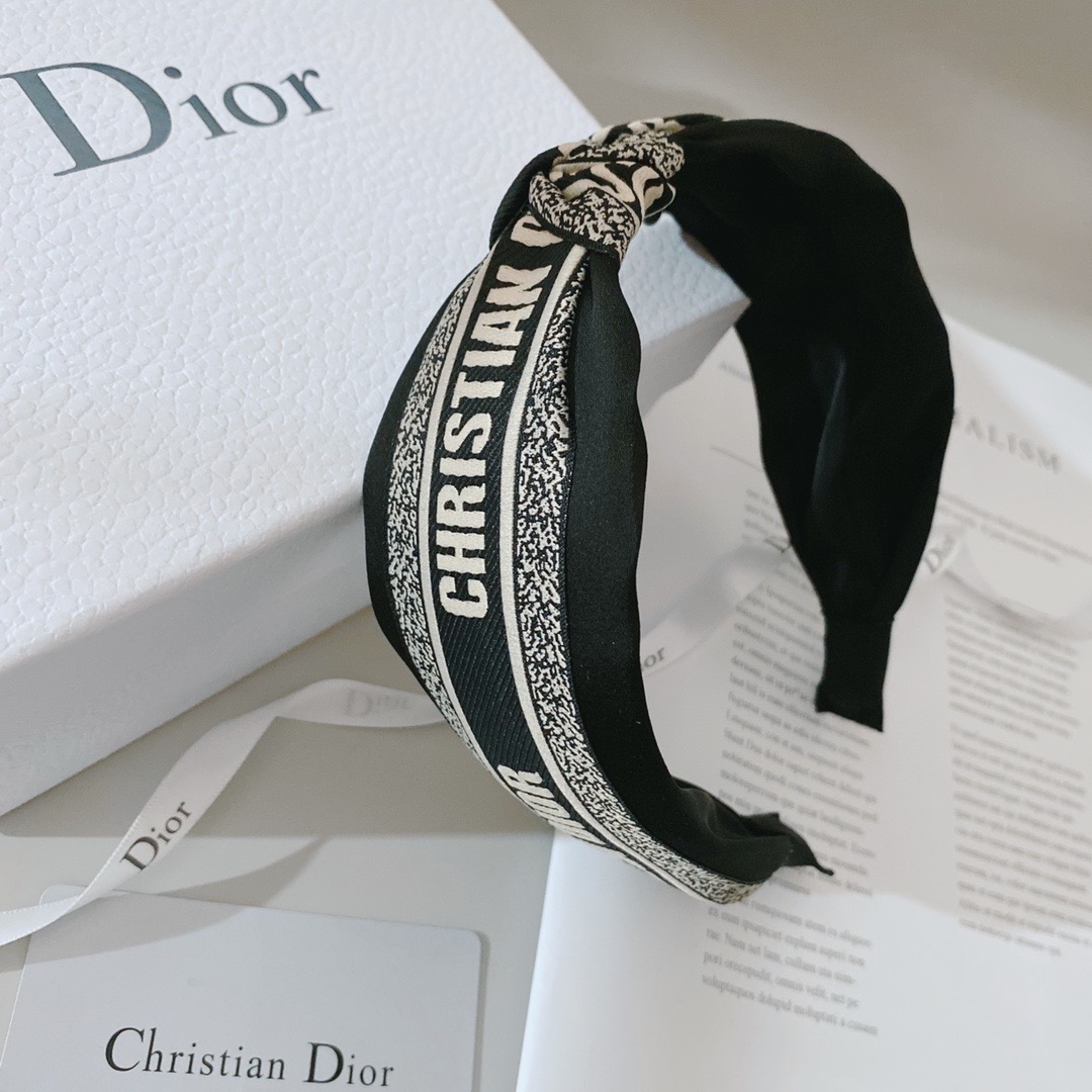 FG010  Dior hairband 104640