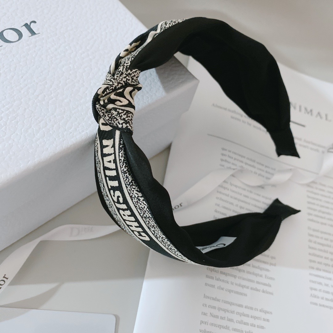 FG010  Dior hairband 104640