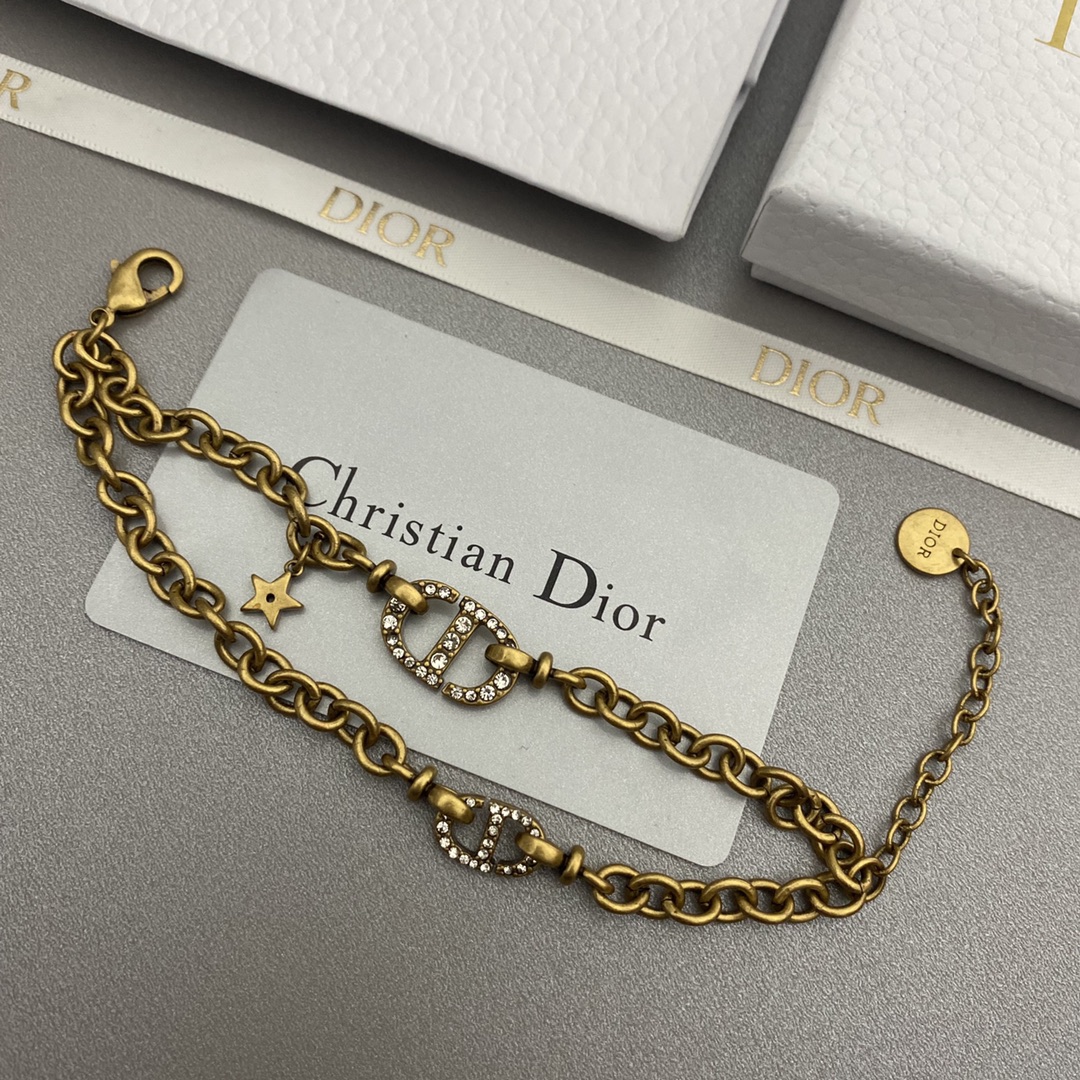 B253 christian dior bracelet 105870