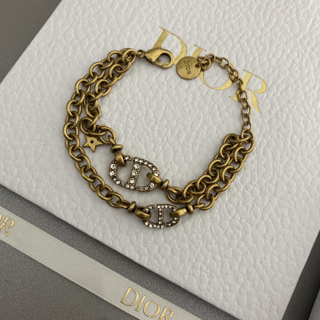 B253 christian dior bracelet 105870