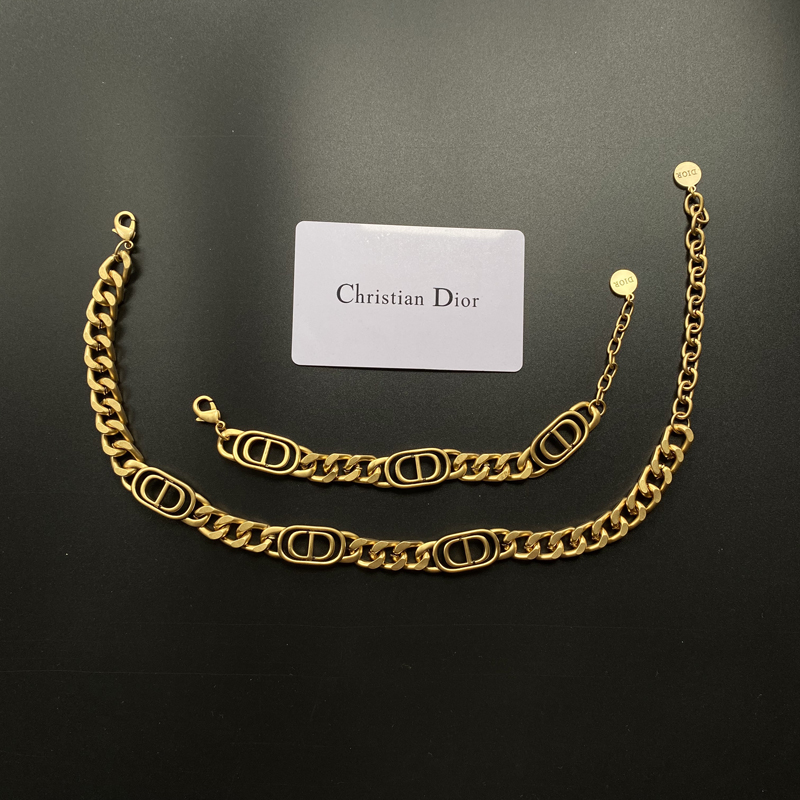 B014 Dior necklace 104307