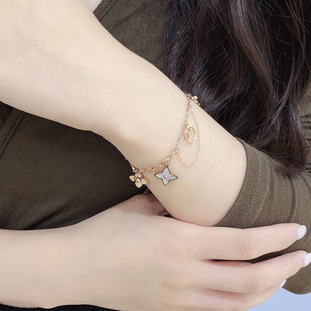 LV Bracelet 105042