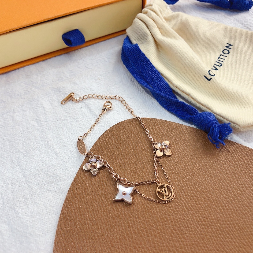 LV Bracelet 105042