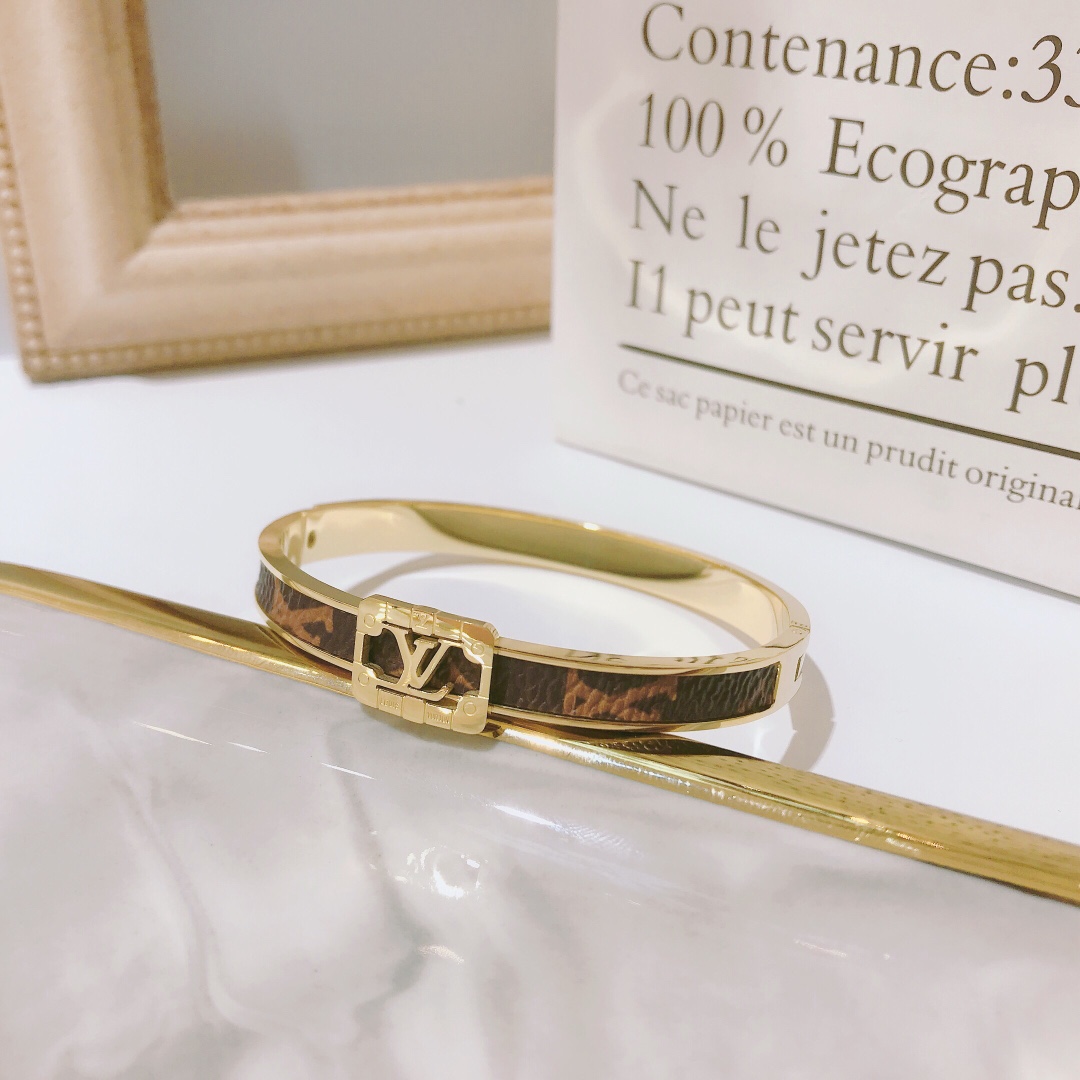LV bracelet 104930