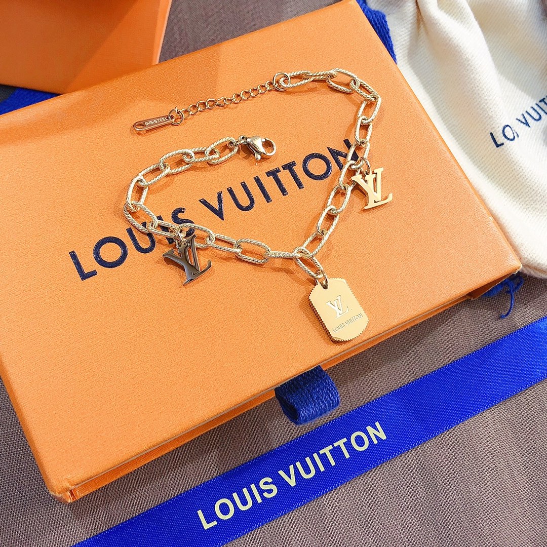 LV Bracelet 105610