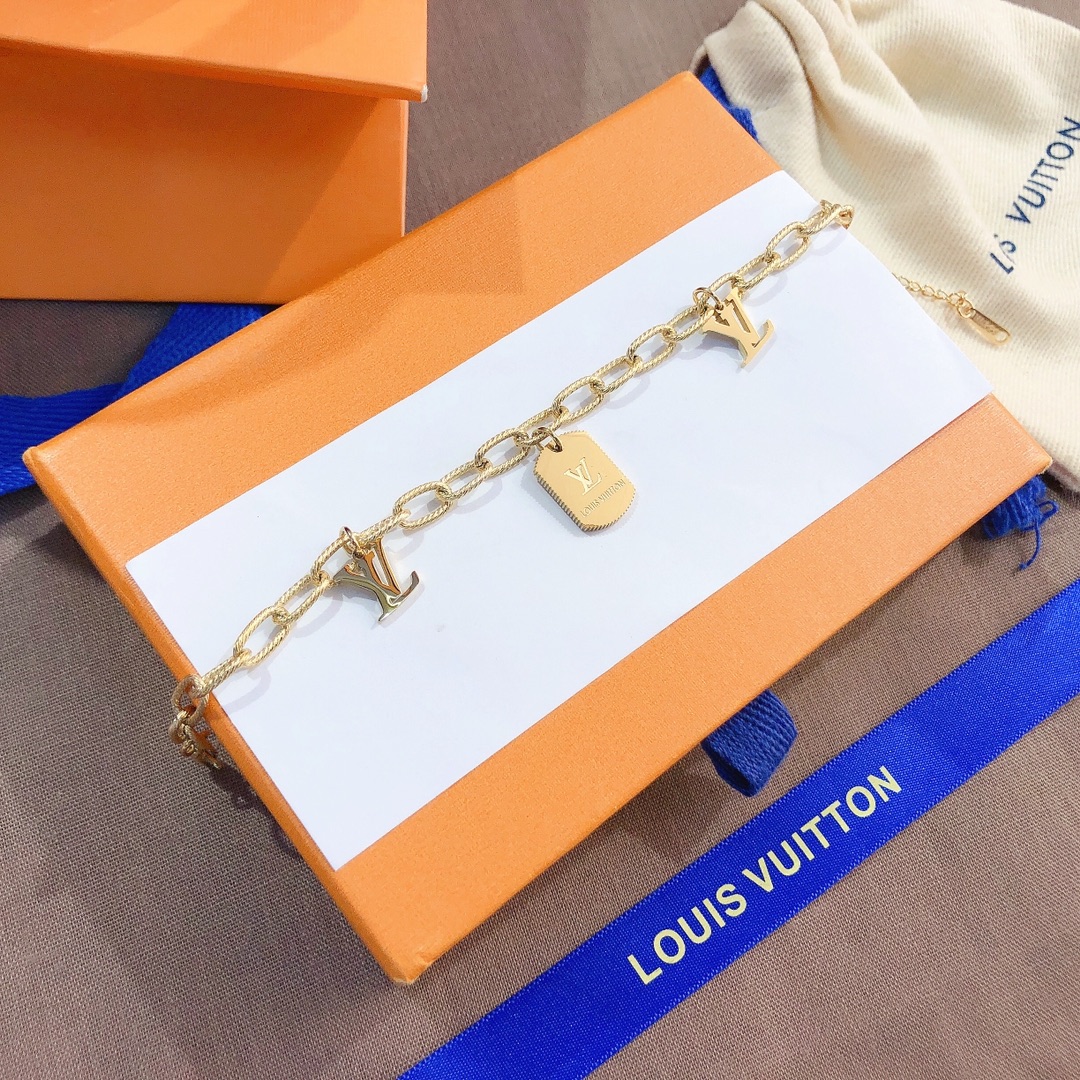 LV Bracelet 105610