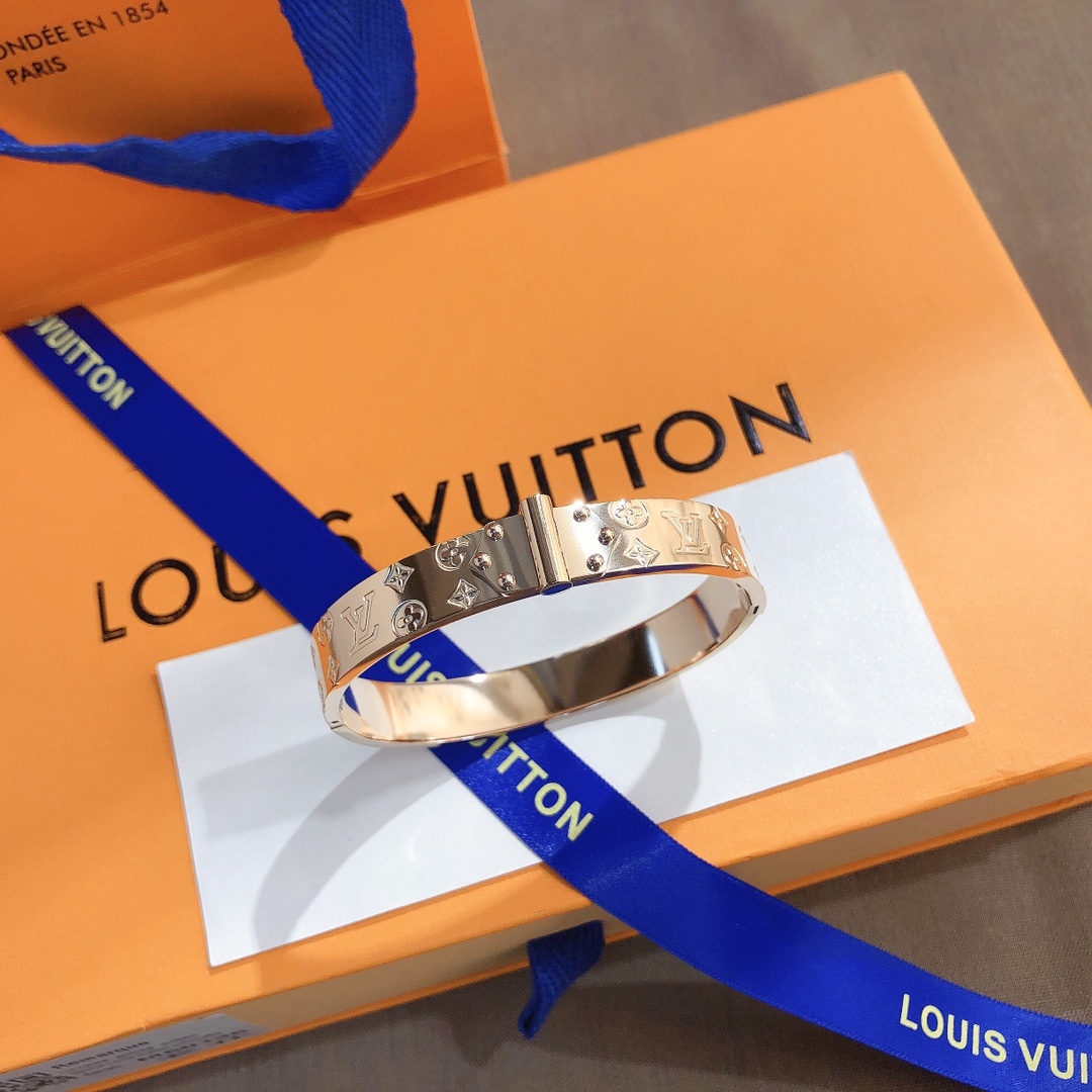 LV bracelet 105737