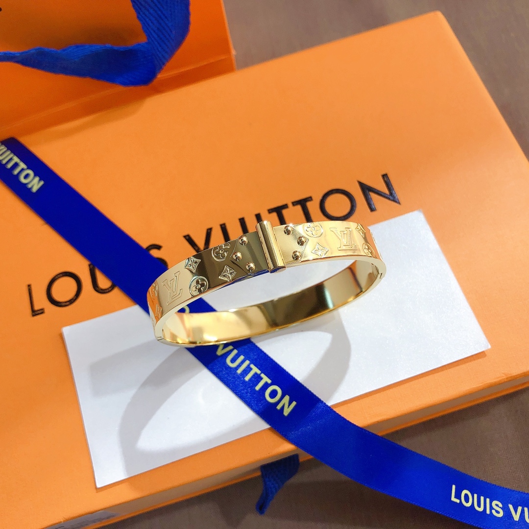 LV bracelet 105737