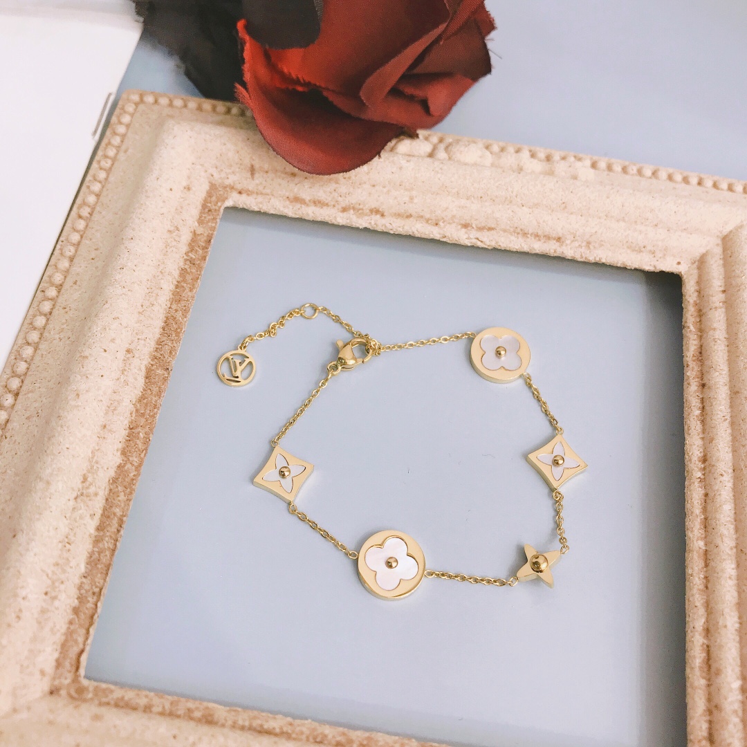 L019 LV bracelet 105894