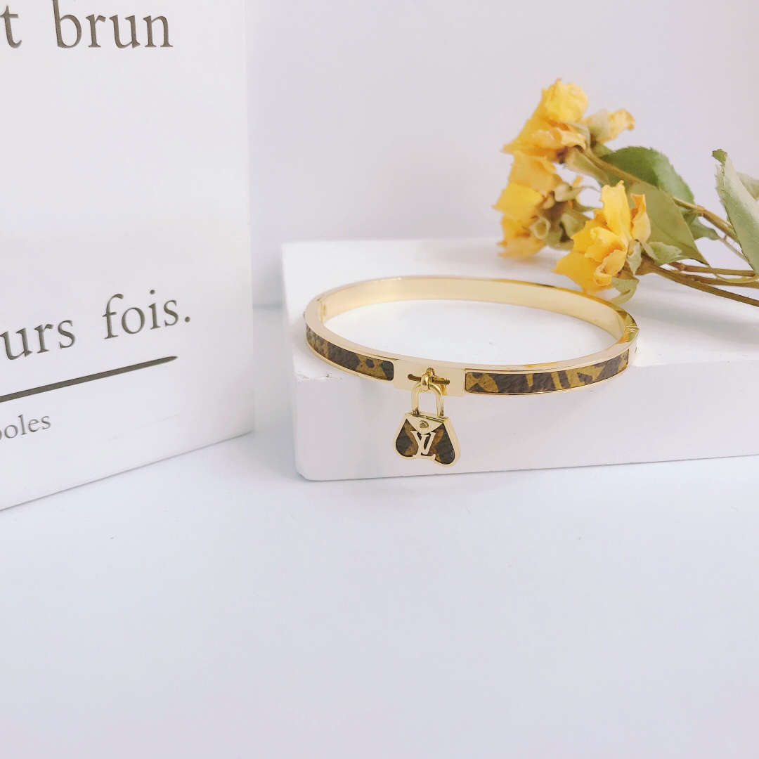 S050 LV bracelet 106261