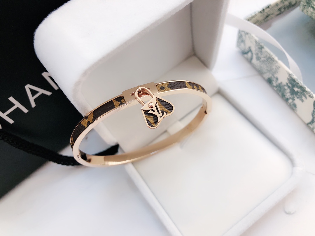 S050 LV bracelet 106261