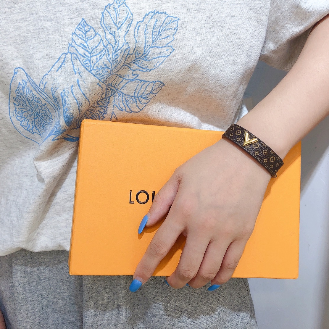 S216 LV bracelet 106323