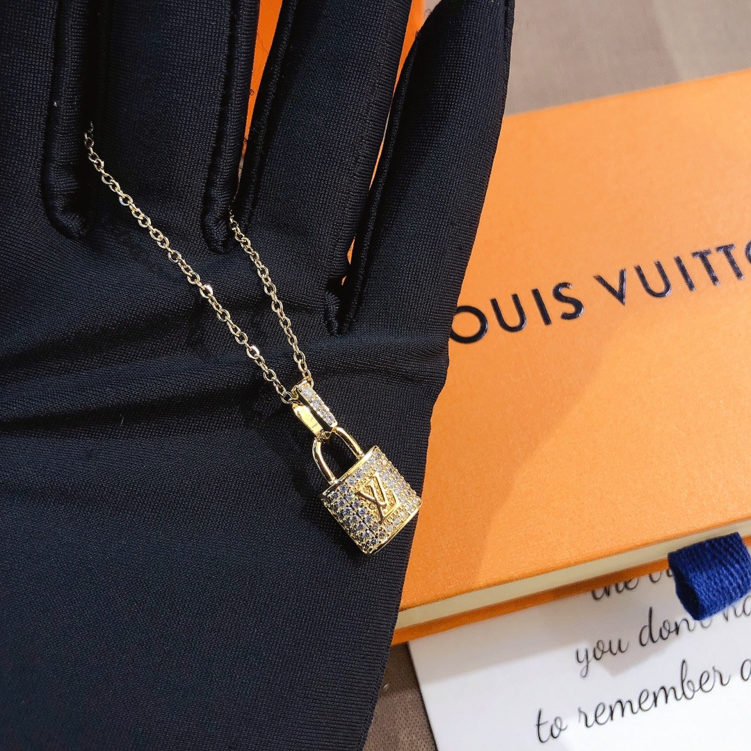LV necklace 105363