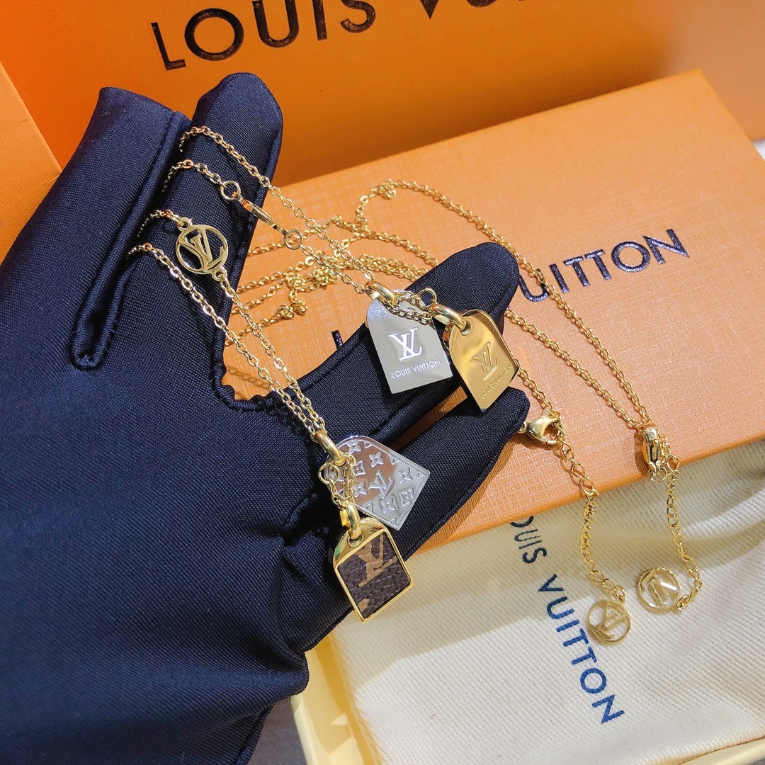 LV necklace 106339