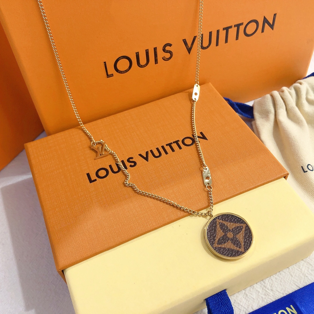 LV necklace 106340