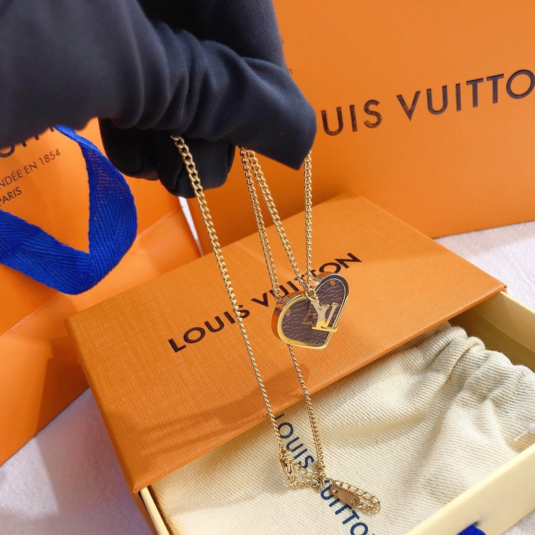 LV necklace 106349