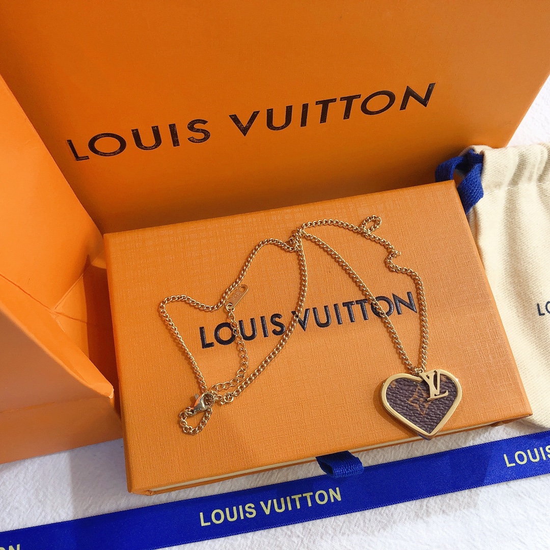 LV necklace 106349