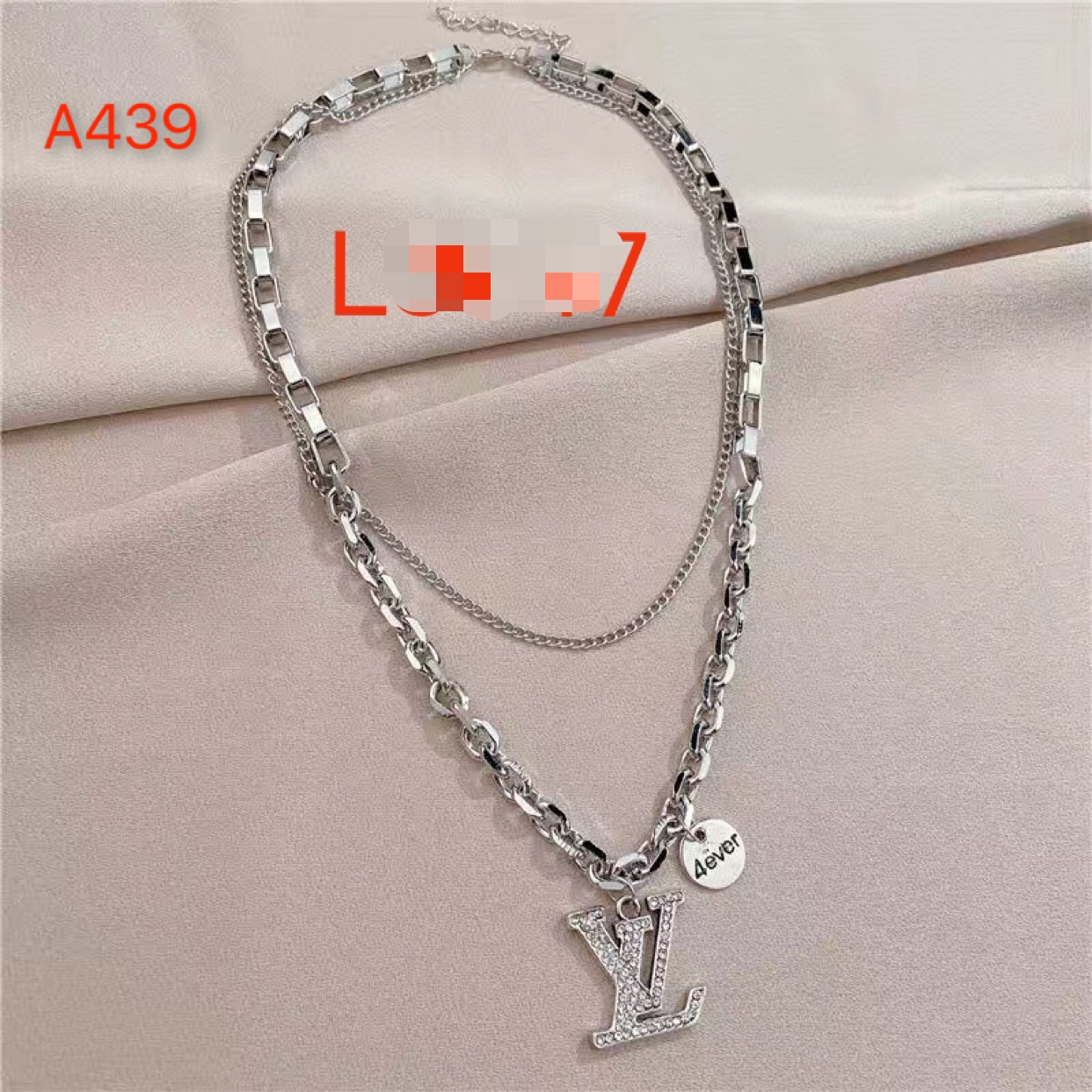 LV necklace 106764