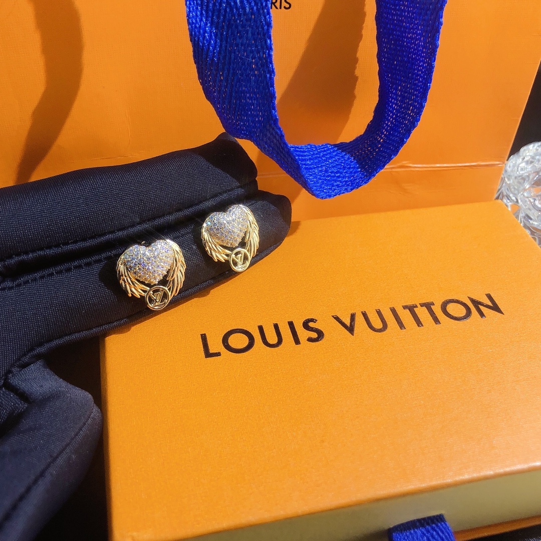 A482  LV earring 104958