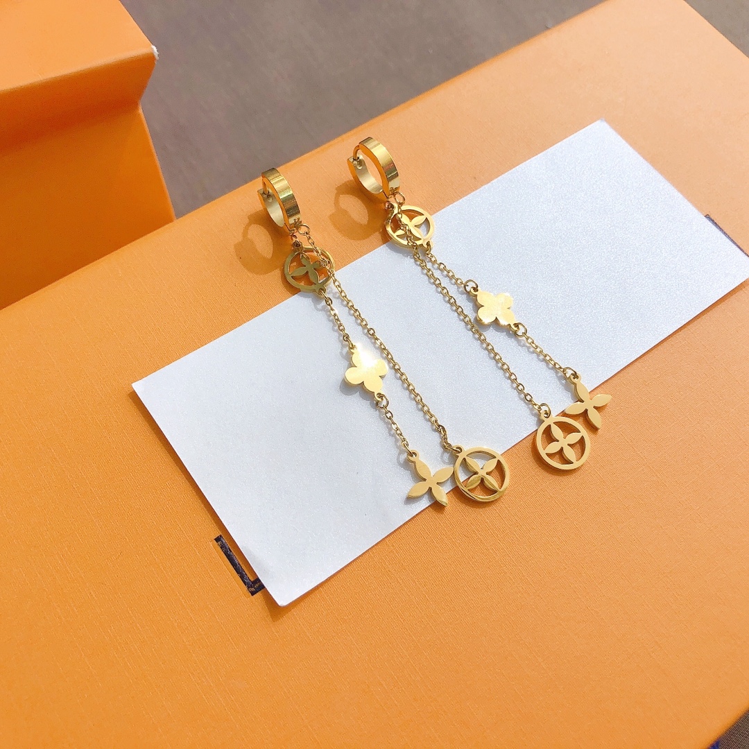 A552 LV earring 105744