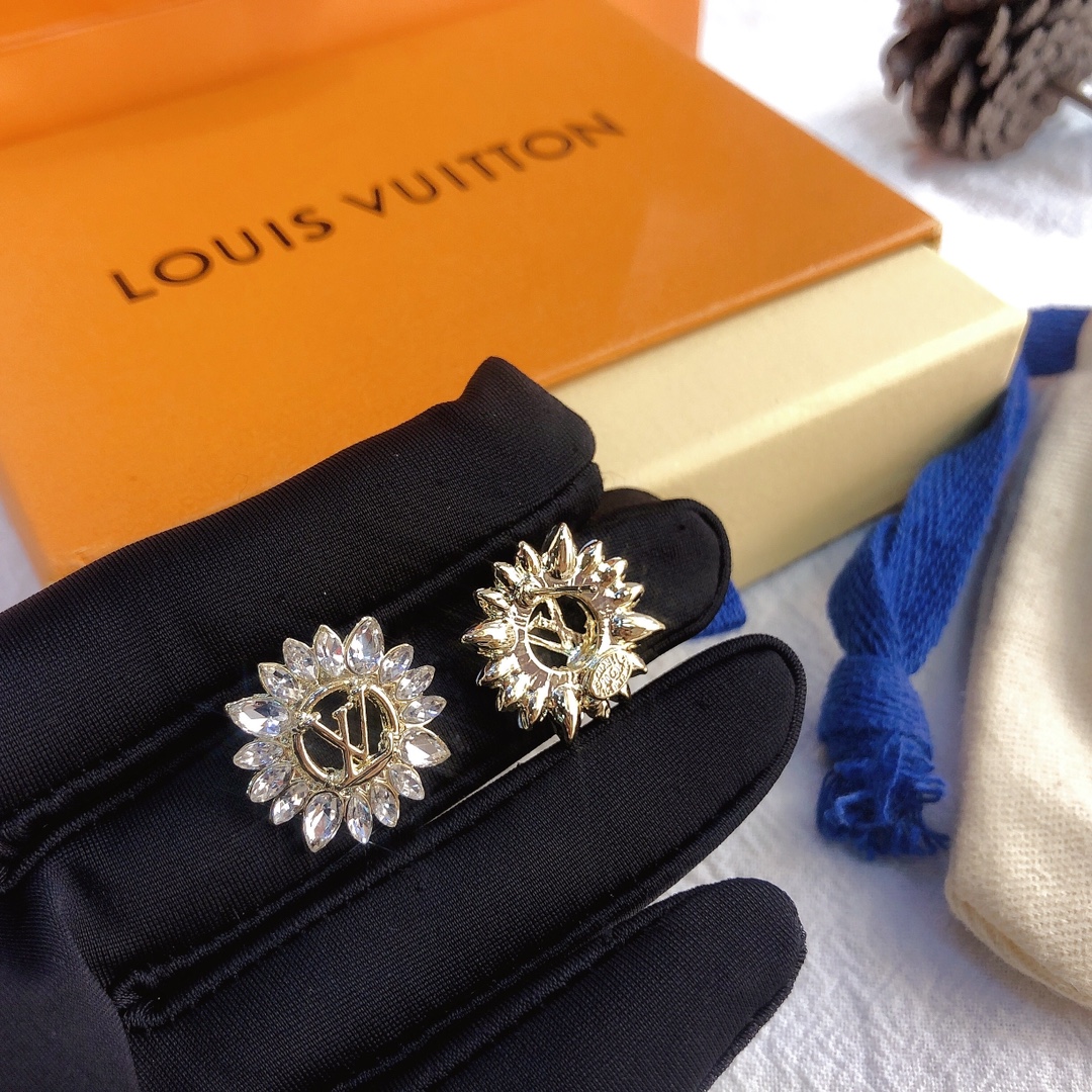 A458    LV earring 106098