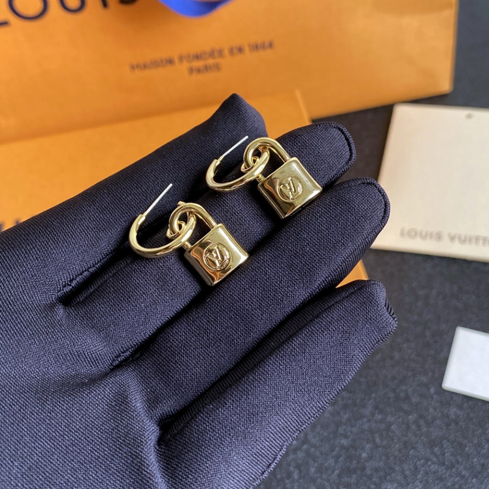 A471 LV--earring 106466