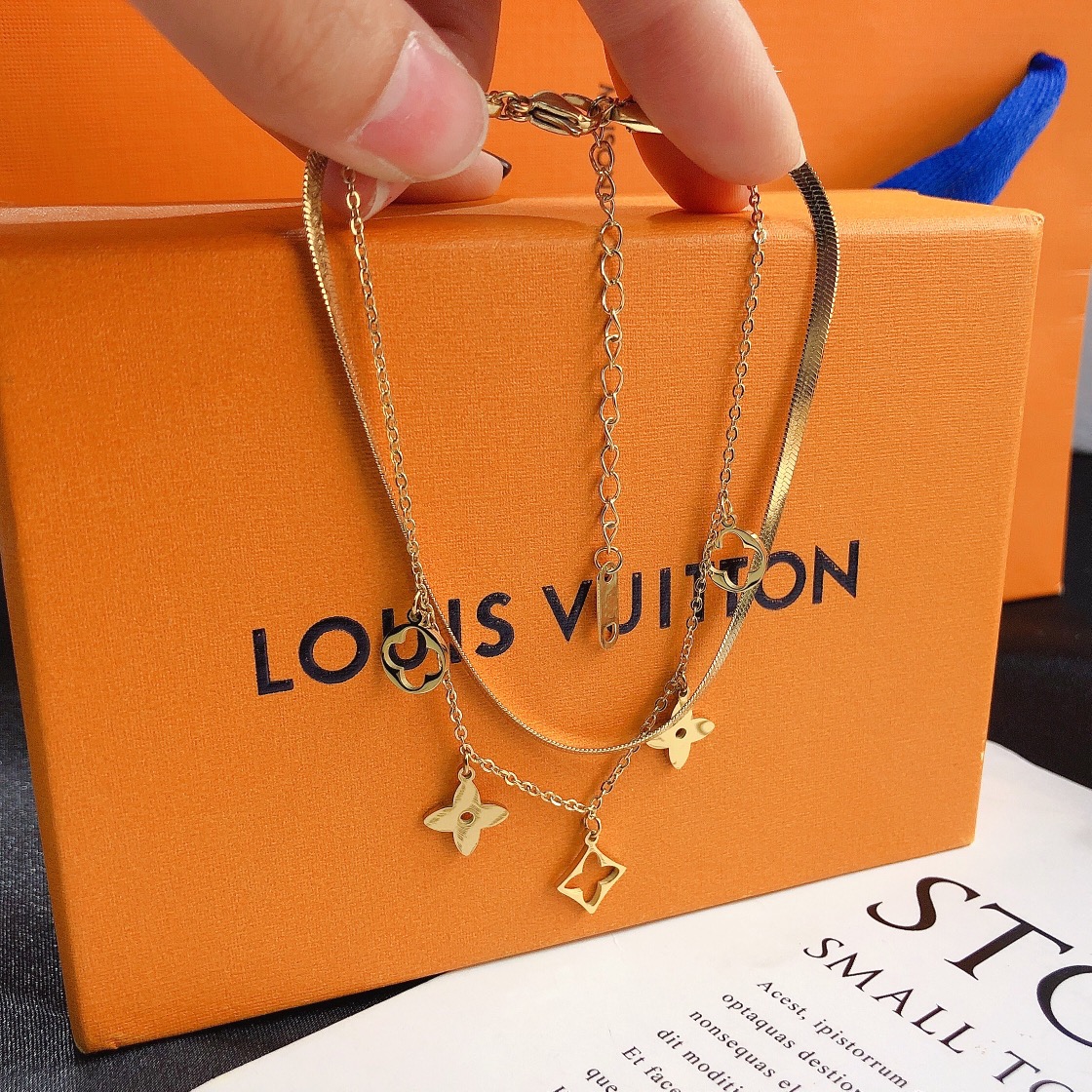 LV anklet chain  104948