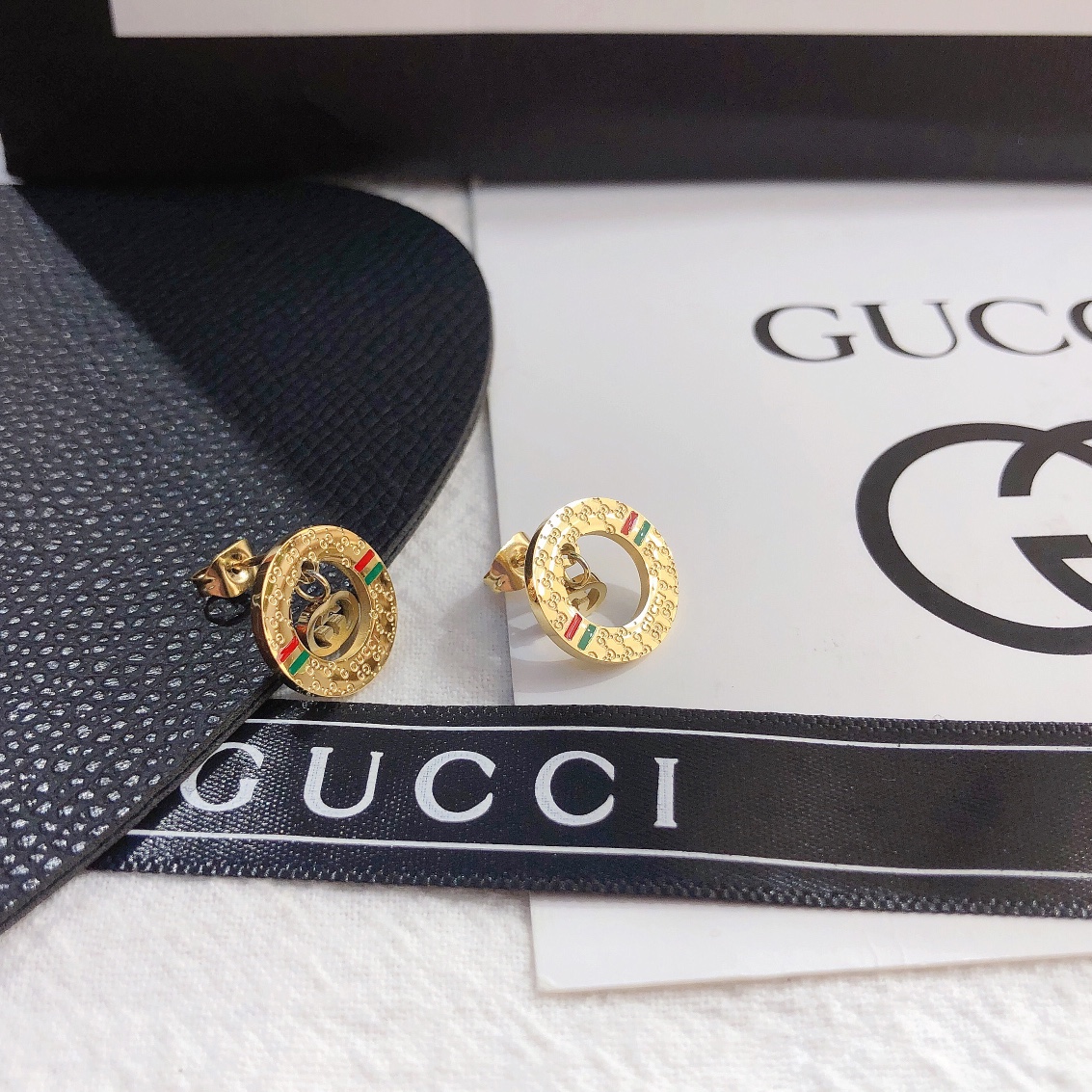 Gucci earrings/necklace 106342