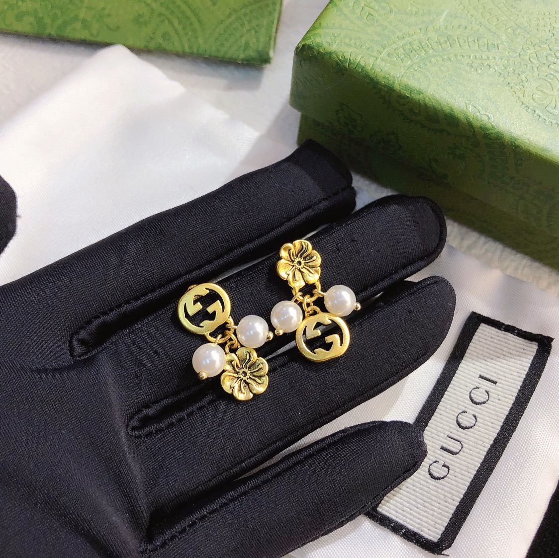 A599    Gucci earring 106525