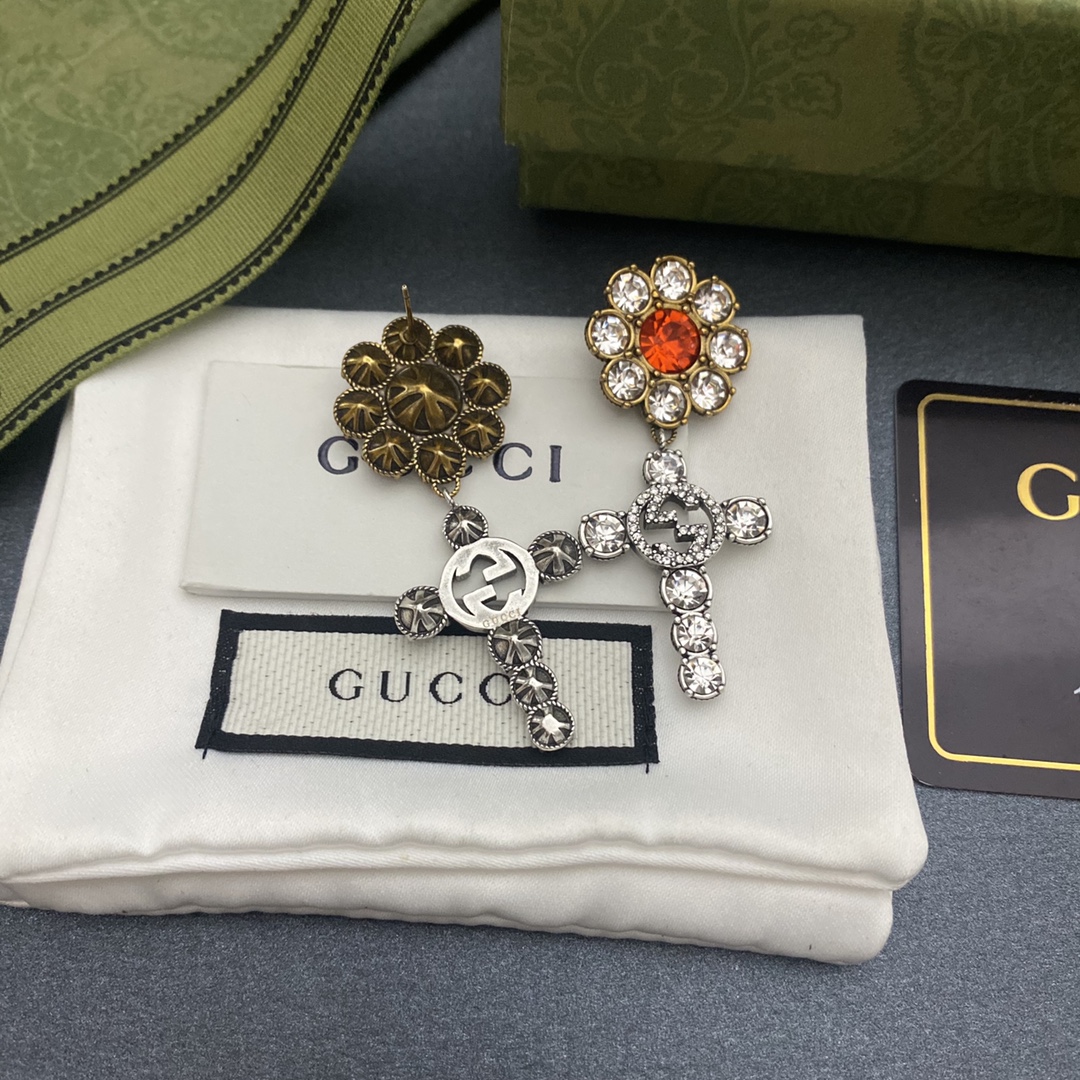 A221 Gucci earring 106639