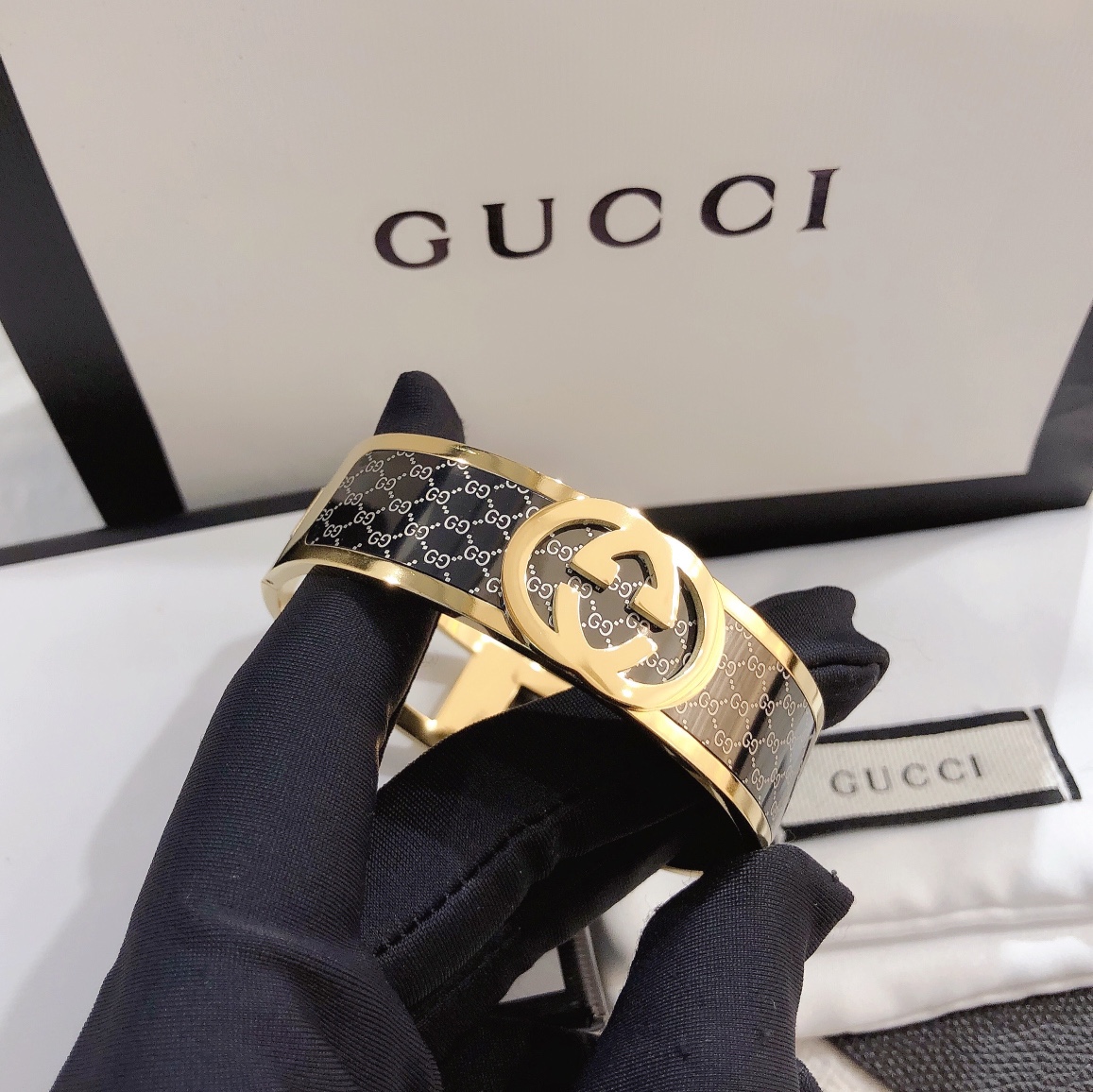 S205  Gucci bracelet 106003