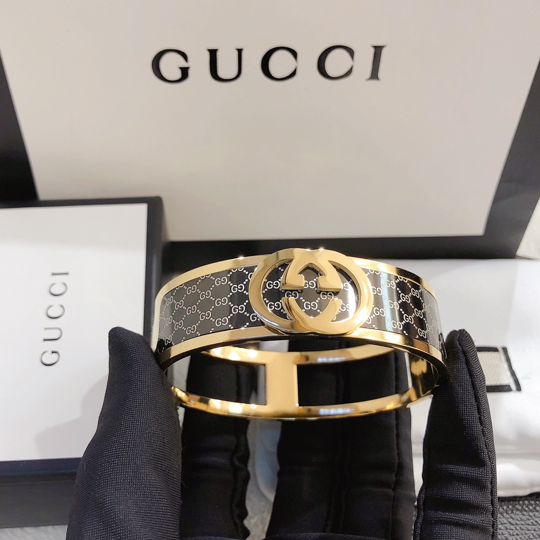 S205  Gucci bracelet 106003