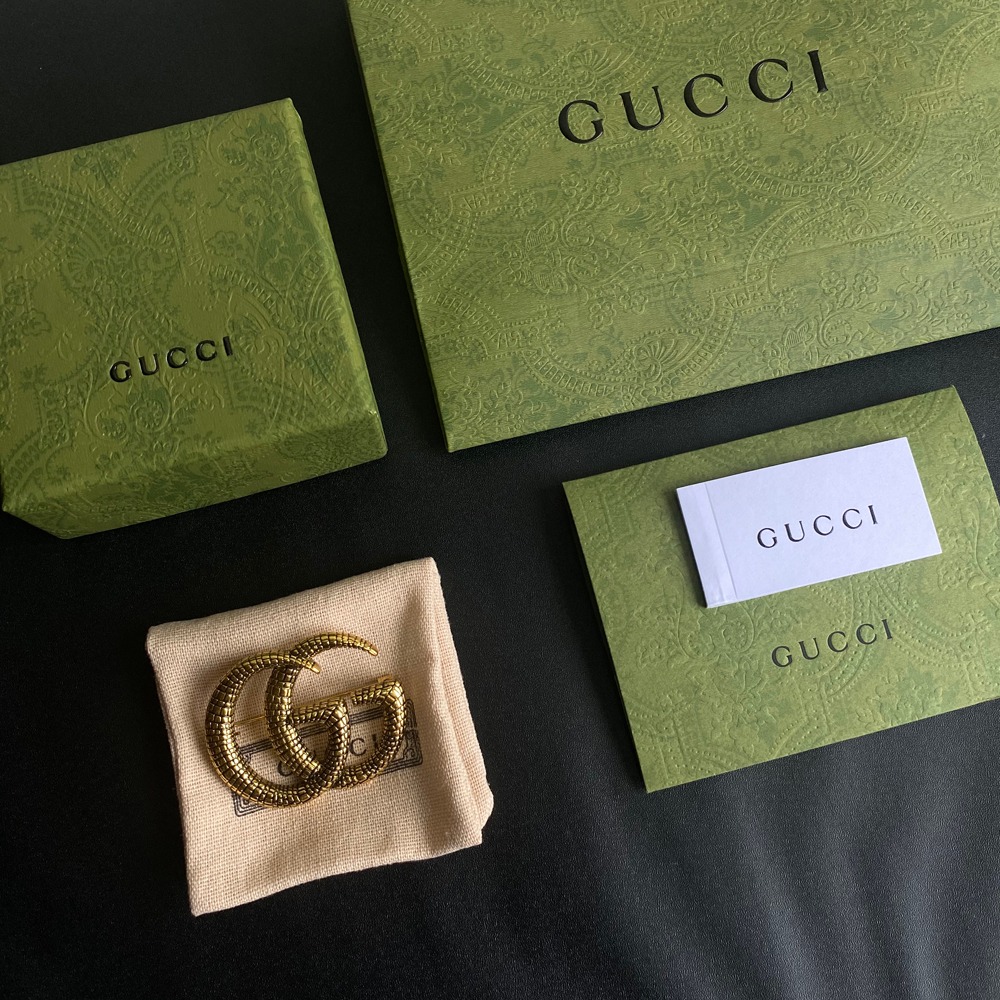 C059  Gucci brooch 107091