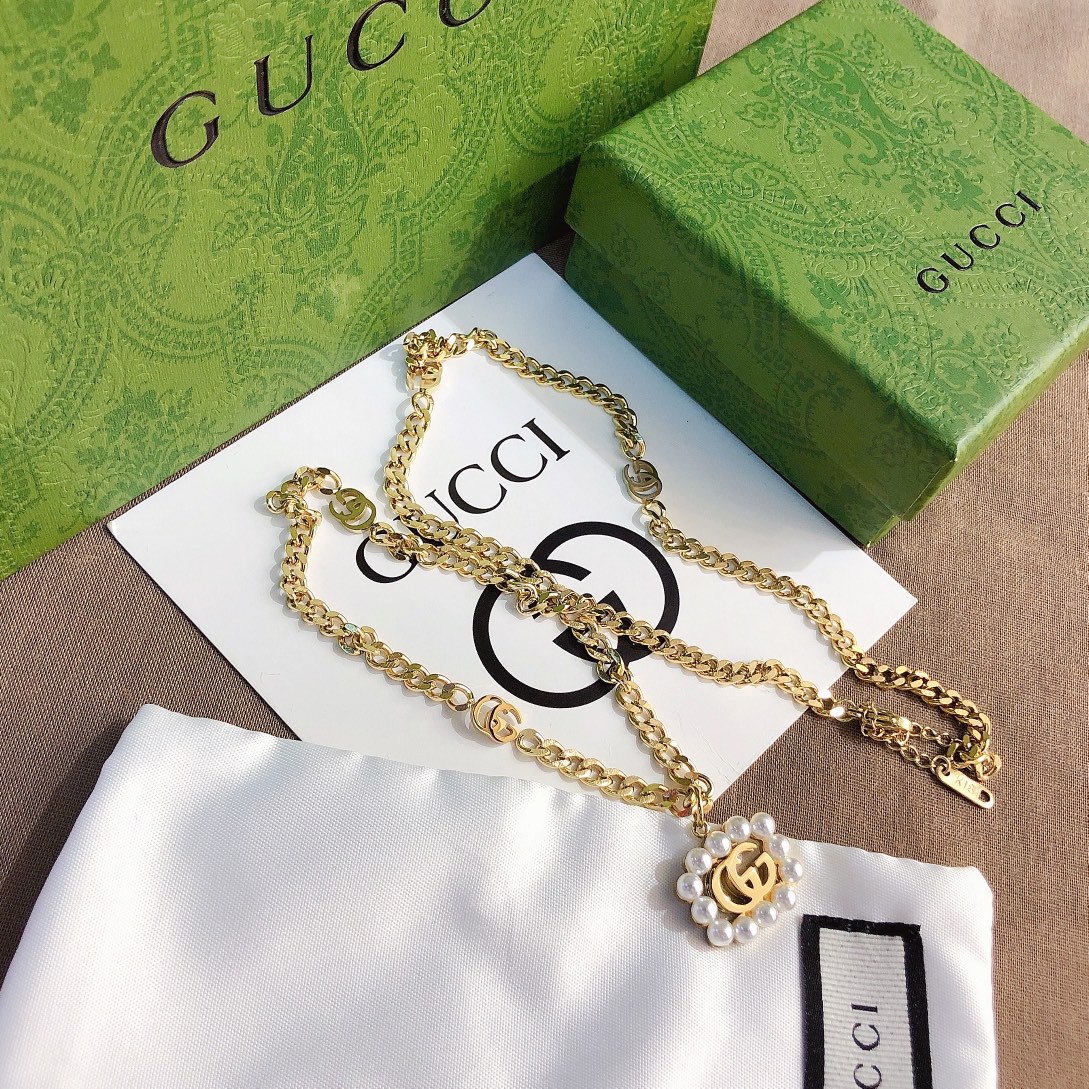 Gucci necklace 105739