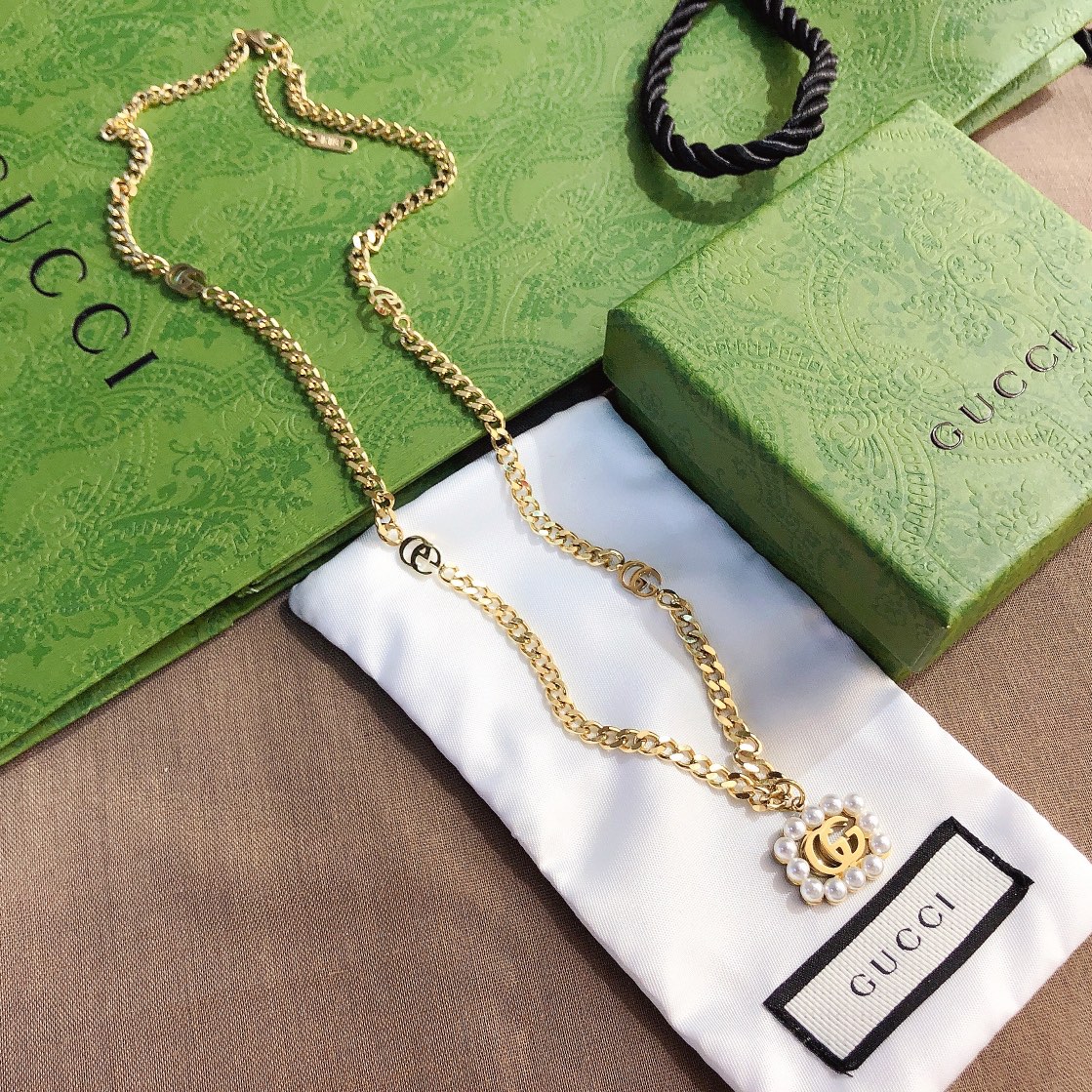 Gucci necklace 105739