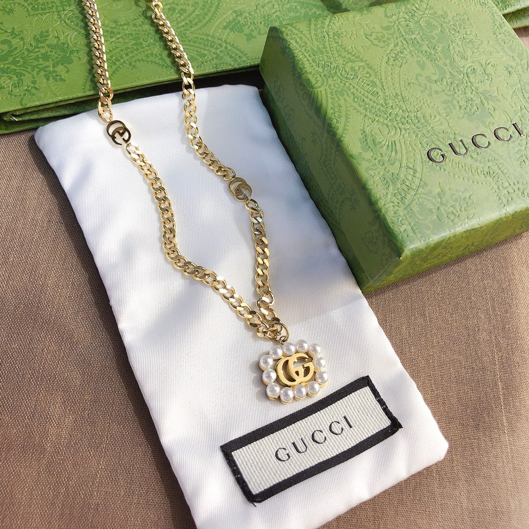 Gucci necklace 105739