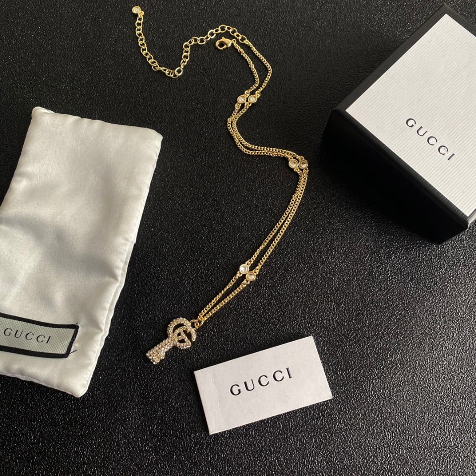 B267 Gucci necklace 106460