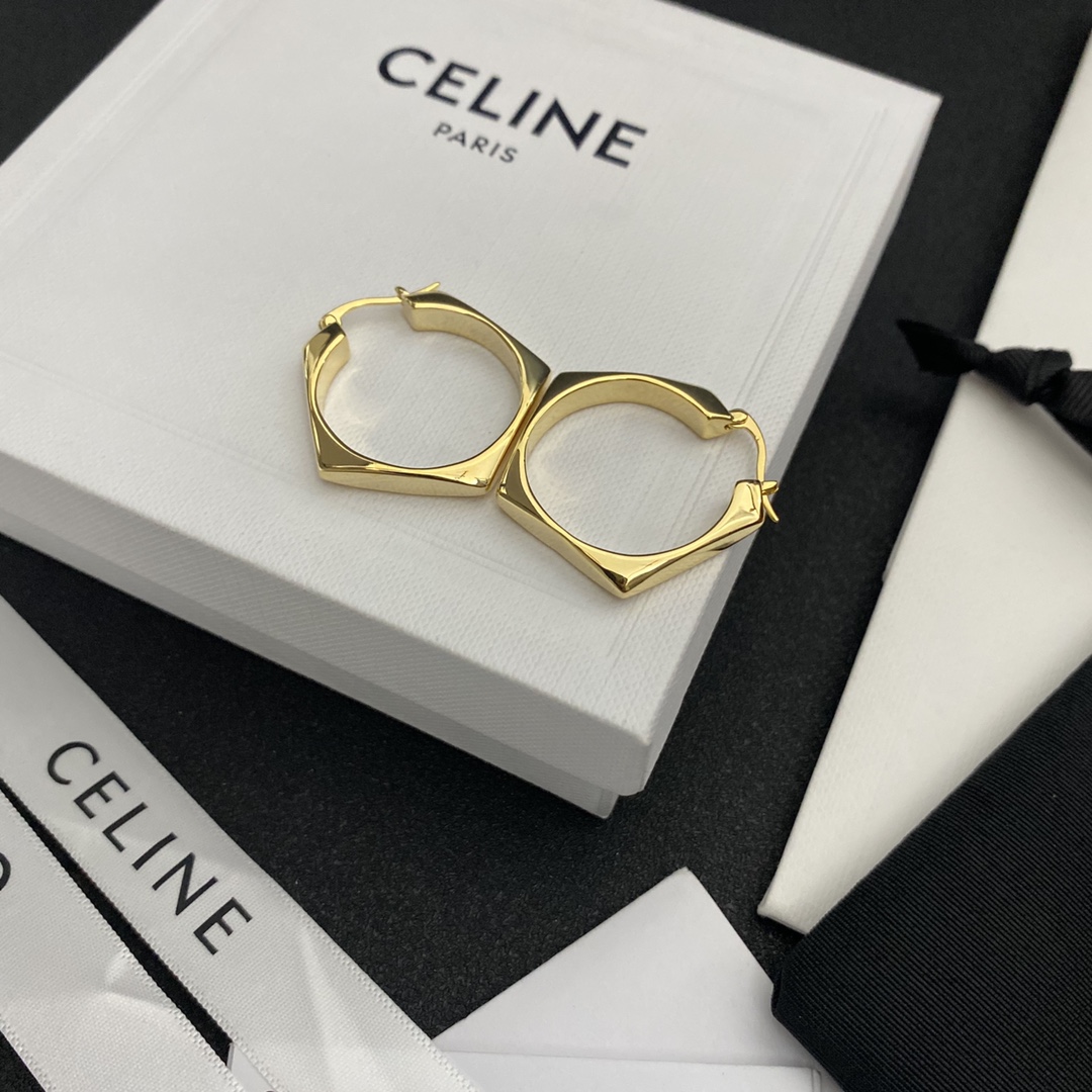 A371 CELINE earring 106377