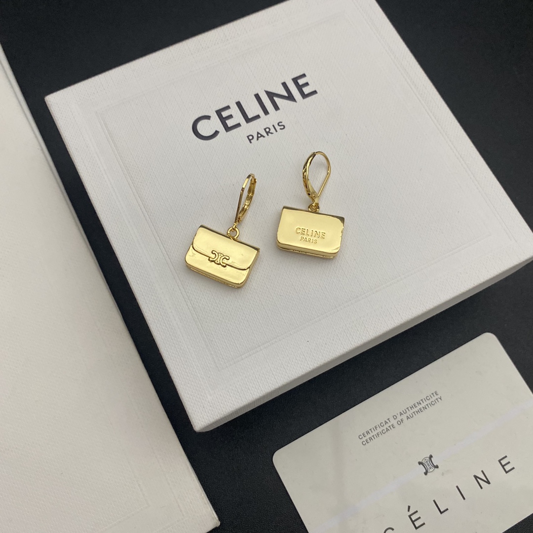 A742  CELINE earring 106972